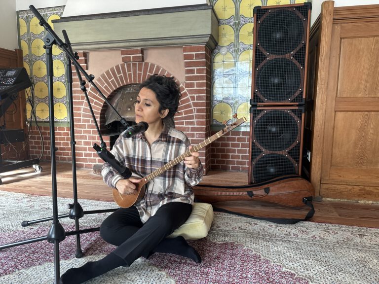 Der Perische Salon (2)